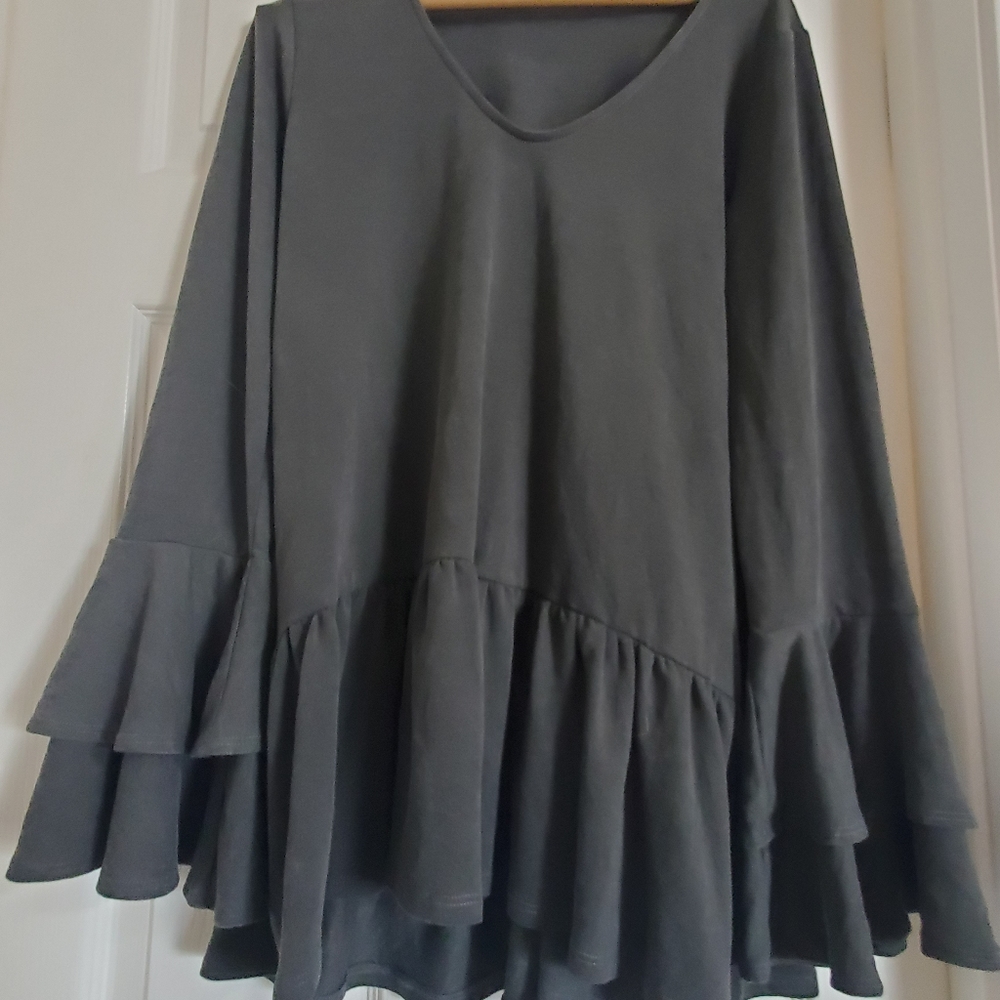 143 Story by line up blouse